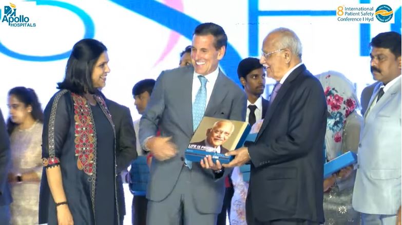 8th IPSC Dr. Prathap C Reddy Chairman, Apollo Hospitals Enterprise Limited & Dr. Sangita Reddy Joint Managing Director, Apollo Hospitals Enterprise Limited